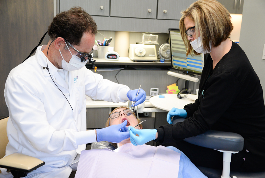 Bridging the gap: Dr. Will Renshaw fulfilling love for intricate work through dentistry, guitar making