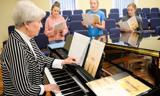 Linda McKinley helping children find their voice through music