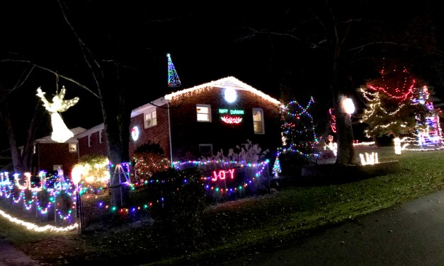 Friends of FRANK: Bob and Lisa Coutts transform property into dazzling display for holidays