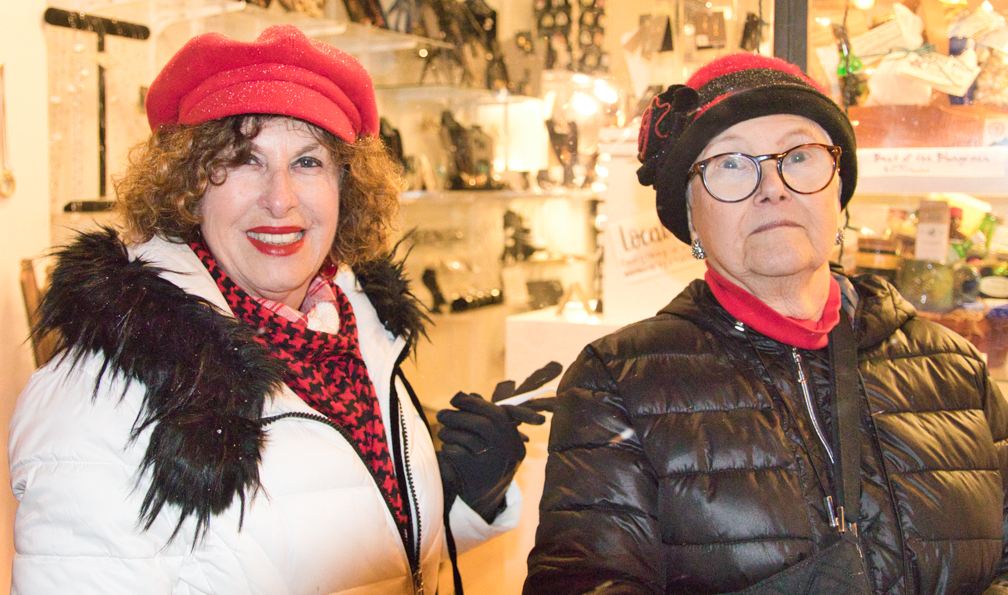 SNAPPED: Candlelight Traditions – Nov. 15, 2018
