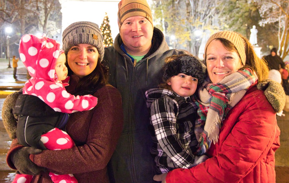 SNAPPED: Candlelight Traditions – Nov. 15, 2018
