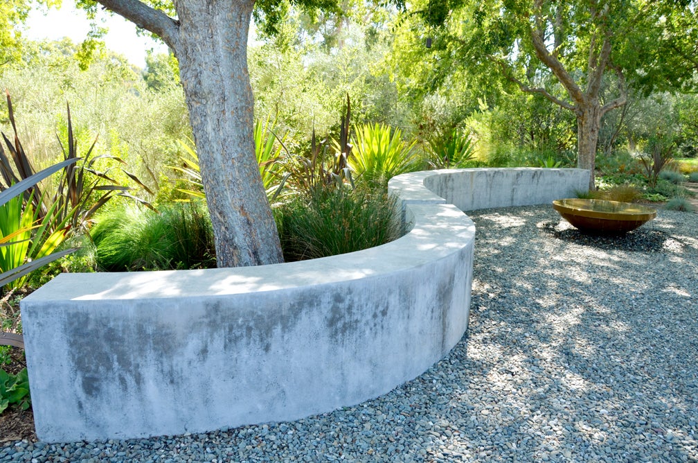5 ways to use walls in the landscape