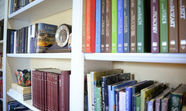 Colorful Nance home on Home and Garden Tour