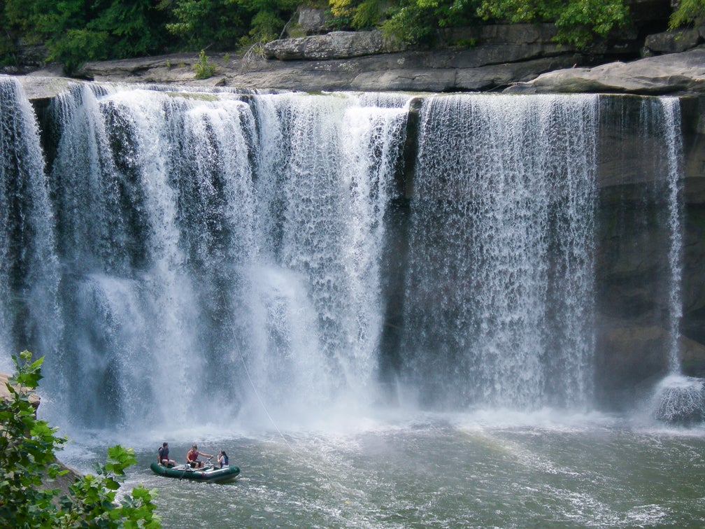 The moon, the mist and look at this!: A Frankfort photographers advice on Cumberland Falls moonbow photography