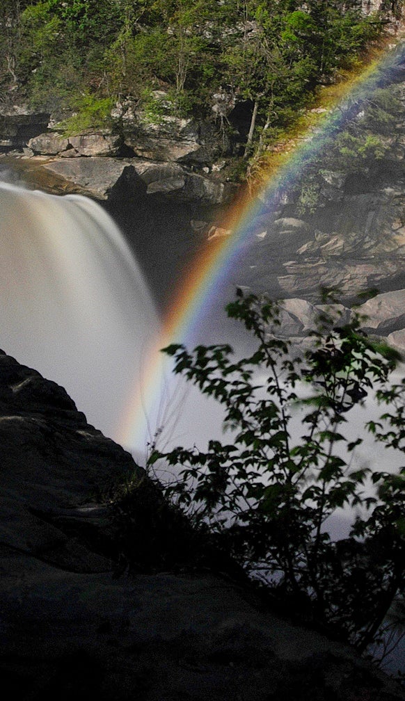 The moon, the mist and look at this!: A Frankfort photographers advice on Cumberland Falls moonbow photography
