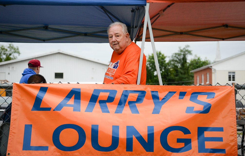 Bringing Crock Pots of love to ‘Larry’s Lounge’