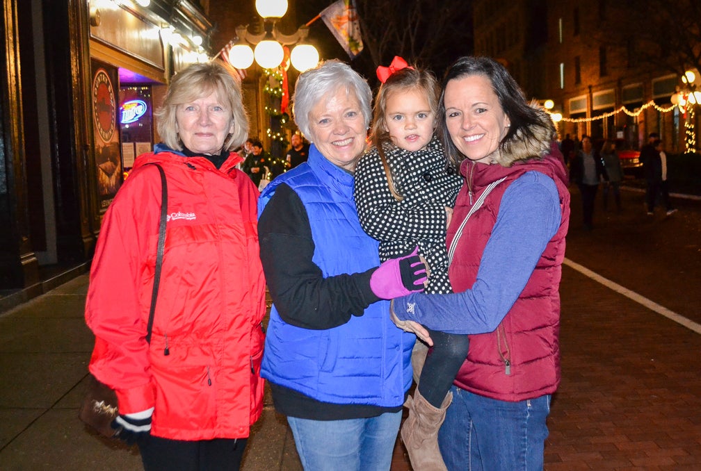 Snapped: Candlelight Tradition kickoff — Nov. 21, 2019