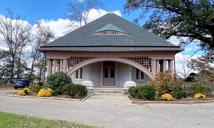 The Garden Club of Frankfort working to preserve Frankfort Cemetery chapel